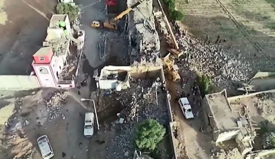 Many dead or missing as 'horrific' air strike destroys Yemen jail