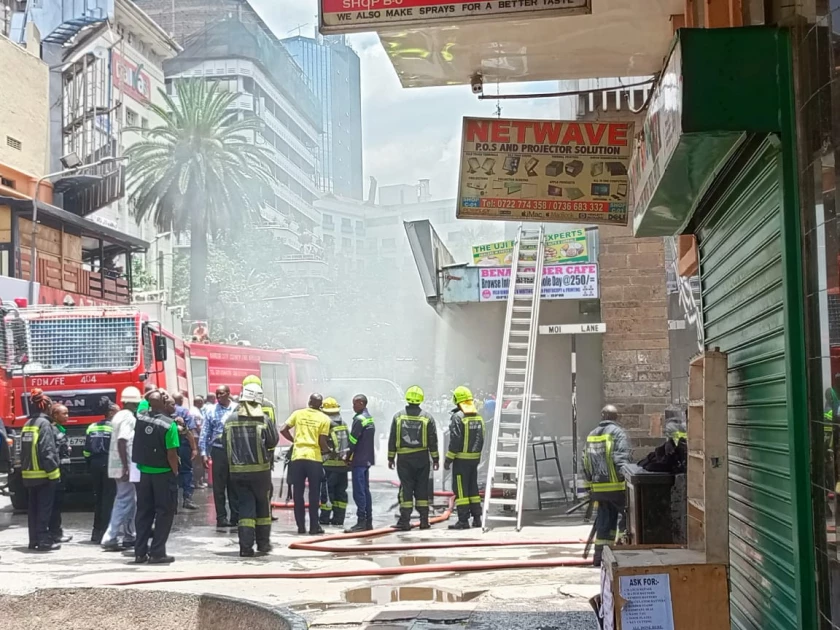 [Pictures]: Nairobi’s Nacico building on fire 
