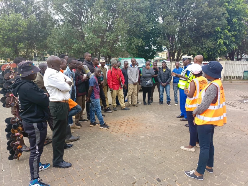 Pedestrians arrested for not using footbridges in Nairobi