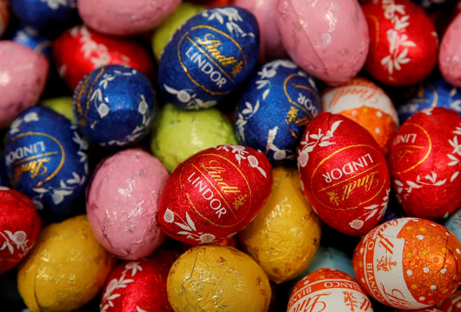 What is an Easter egg hunt and why do people celebrate it? 