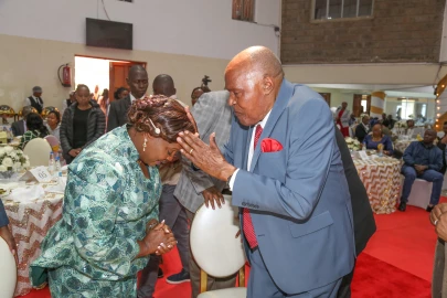 Pastor Dorcas leads clergy in praying for an end to doctors' strike 