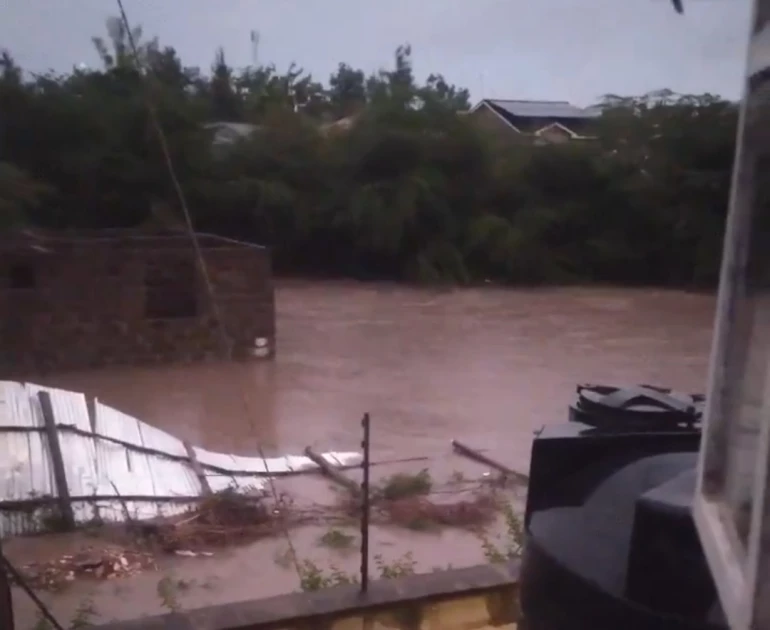 Kitengela woman who went online to plead for rescue amid severe floods finally finds help