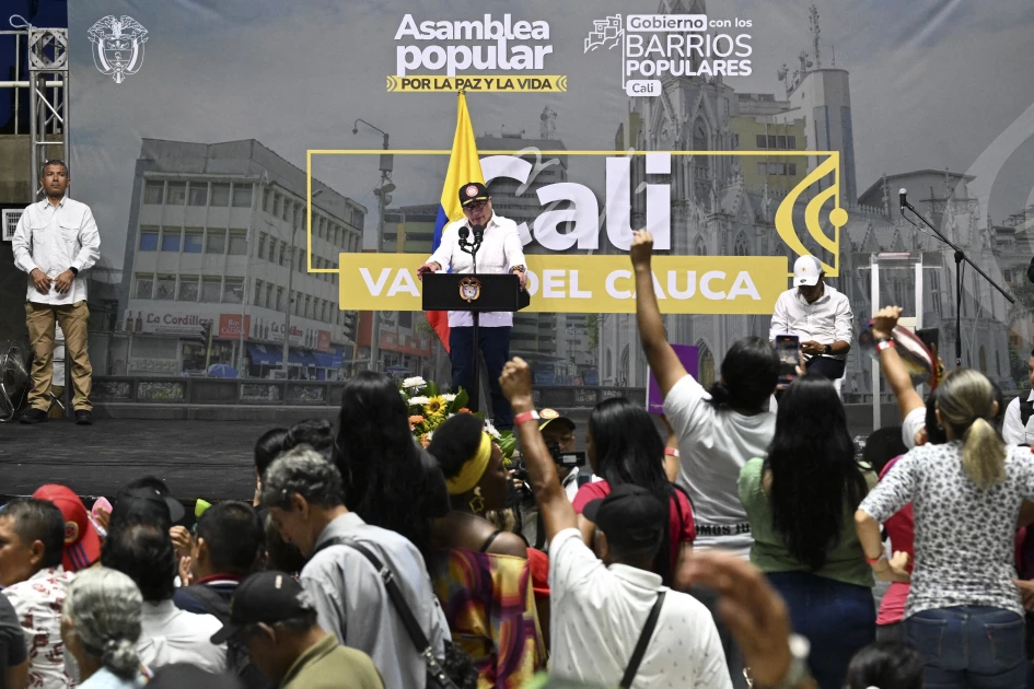 Ex-Colombian rebel leader, thought dead, appears in video