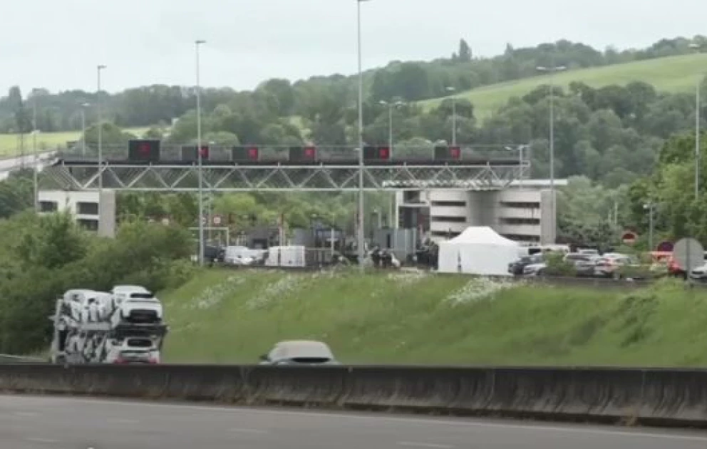 Gunmen ambush French prison van to free drug dealer, kill two guards