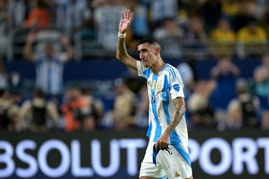 Argentina's Di Maria extends Benfica deal through 2025