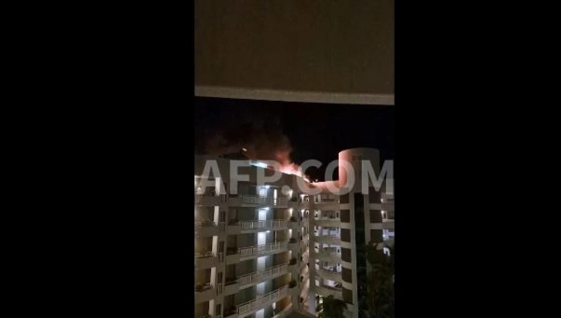 Helicopter crashes into hotel roof in Australia