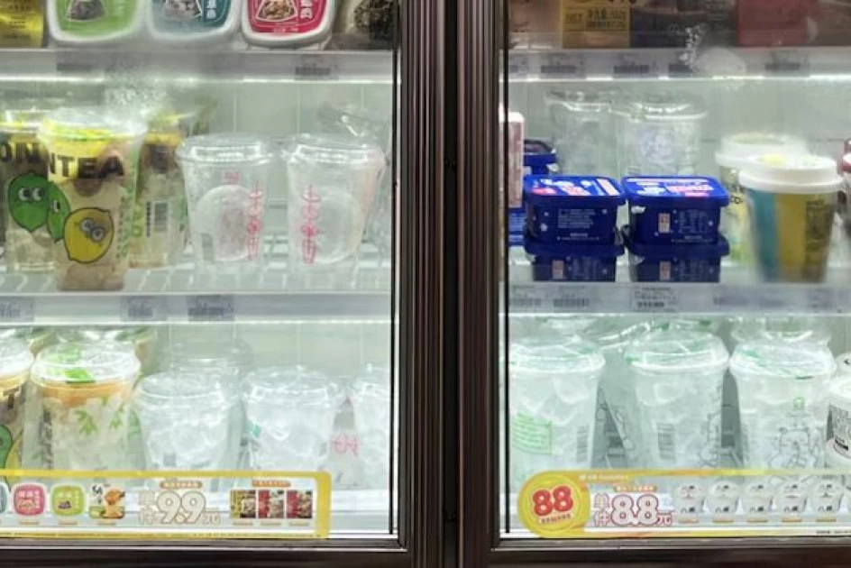 Chinese embrace icy DIY drinks as competition with cafes heats up