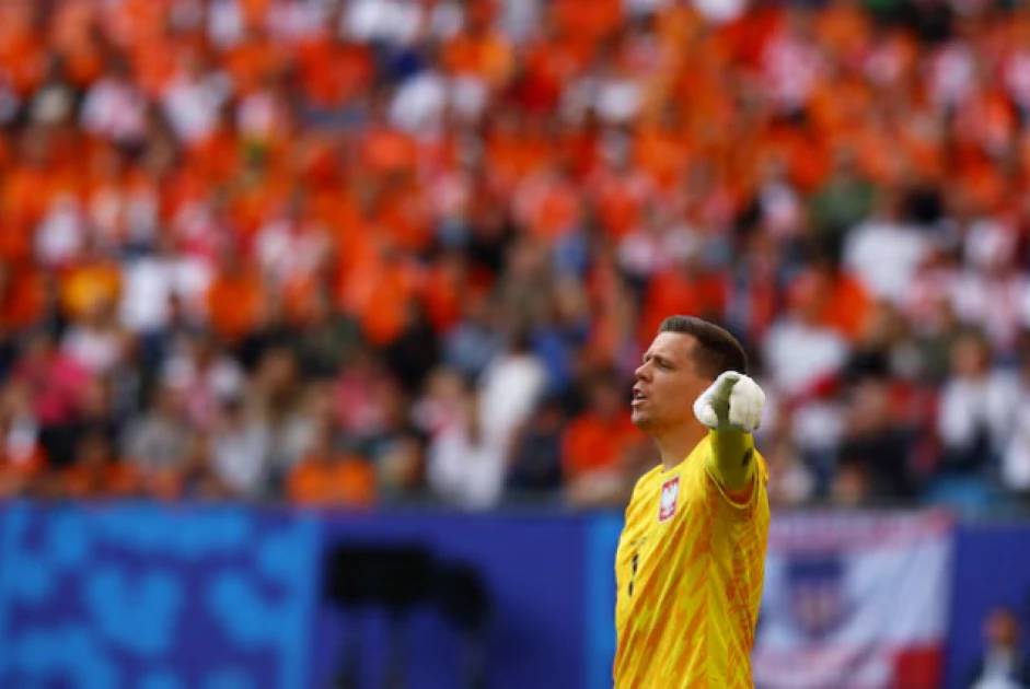 Szczesny retires from football, saying 'my heart is not there anymore'