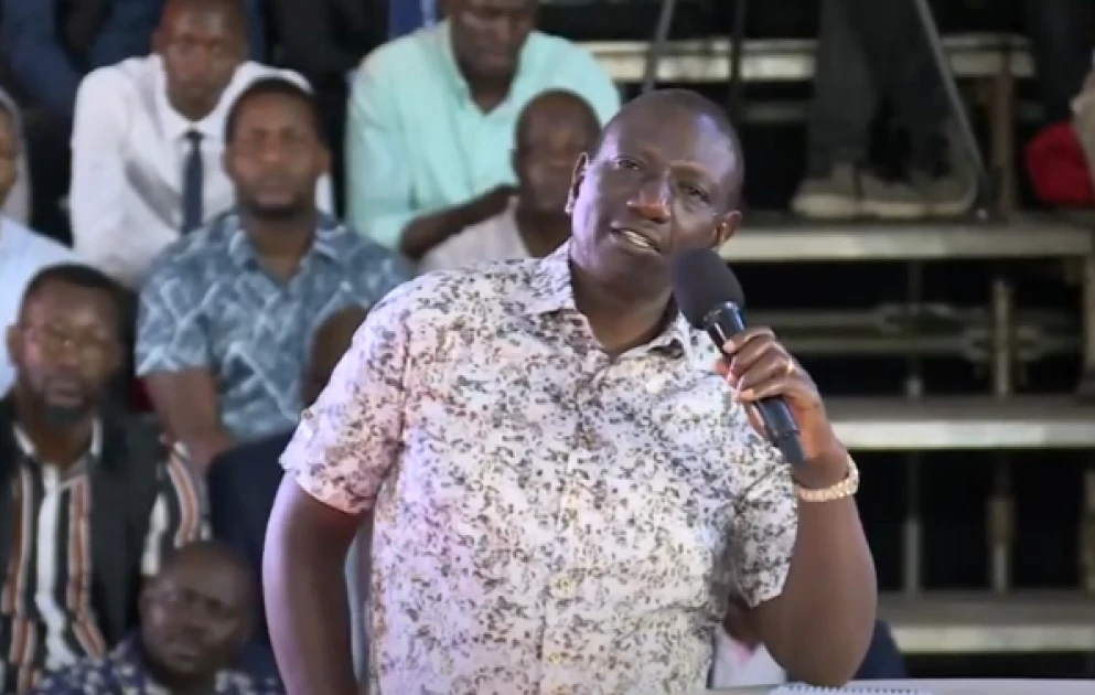'Stop bribing police officers, sometimes they cannot resist!' President Ruto tells Kenyans 'Stop bribing police officers, sometimes they cannot resist!' President Ruto tells Kenyans