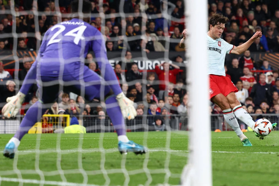 Ten Hag frustrated by costly mistake in Man Utd's Europa draw with Twente