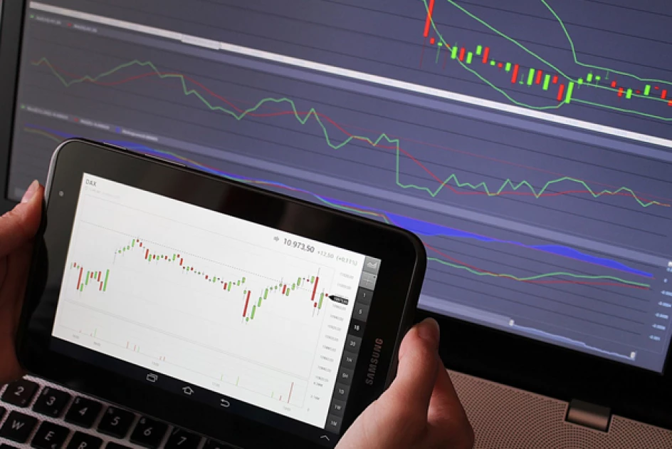 A Comprehensive Guide to Forex Trading: Choosing the Right Broker and Trading Terminal