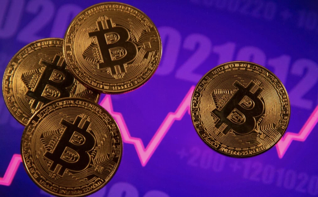 Black Friday shoppers turn to crypto for premium apparel and dining purchases #AD Black Friday shoppers turn to crypto for premium apparel and dining purchases #AD
