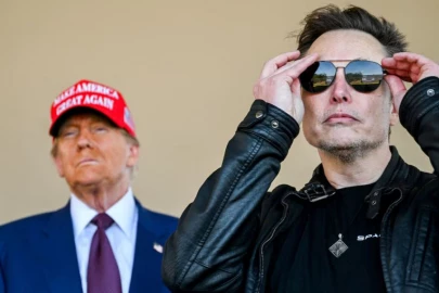 Trump praises Musk as chief disruptor eyes exit