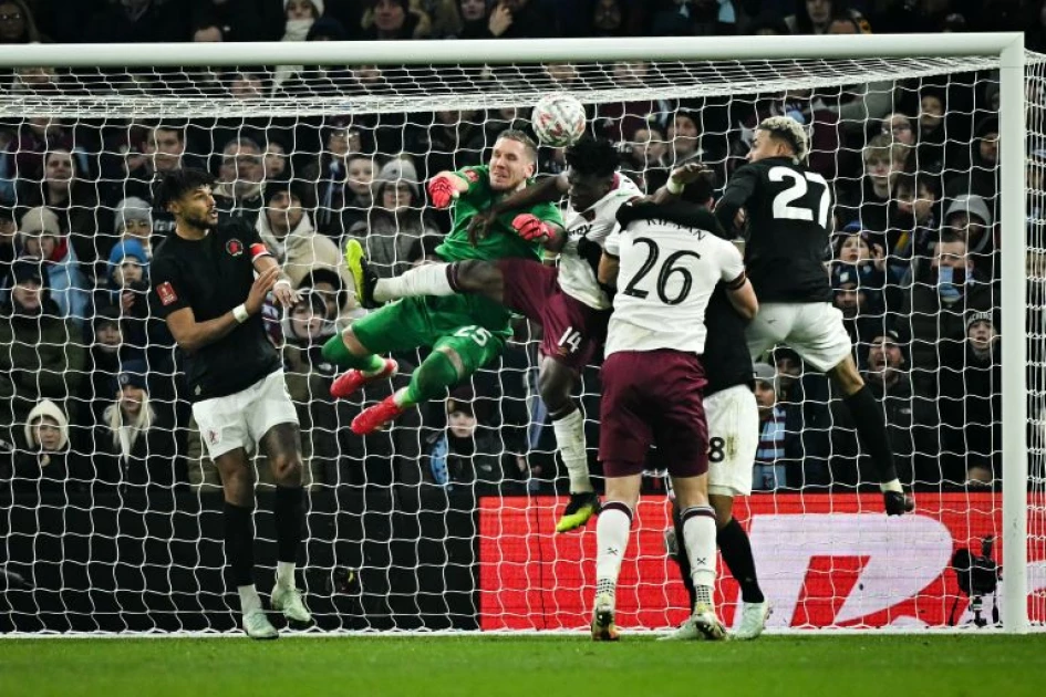 Potter makes losing start as Villa knock West Ham out of FA Cup