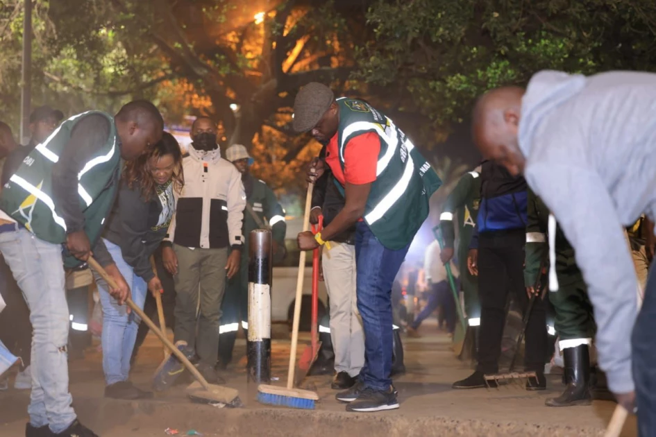 Nairobi Governor Sakaja leads overnight cleanup