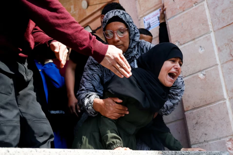 Israeli airstrike kills nine people in north Gaza town, medics say, amid ceasefire disputes