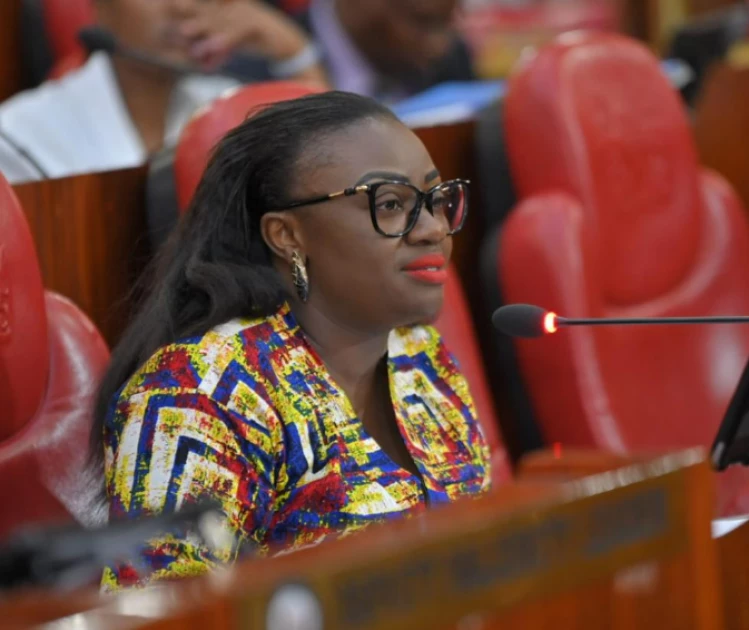 Gloria Orwoba re-admitted to Senate after swallowing humble pie, reading prescribed apology