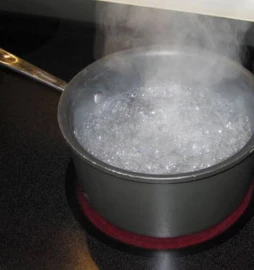 Kisumu: Woman arrested for burning son with boiling water over 2kgs of maize