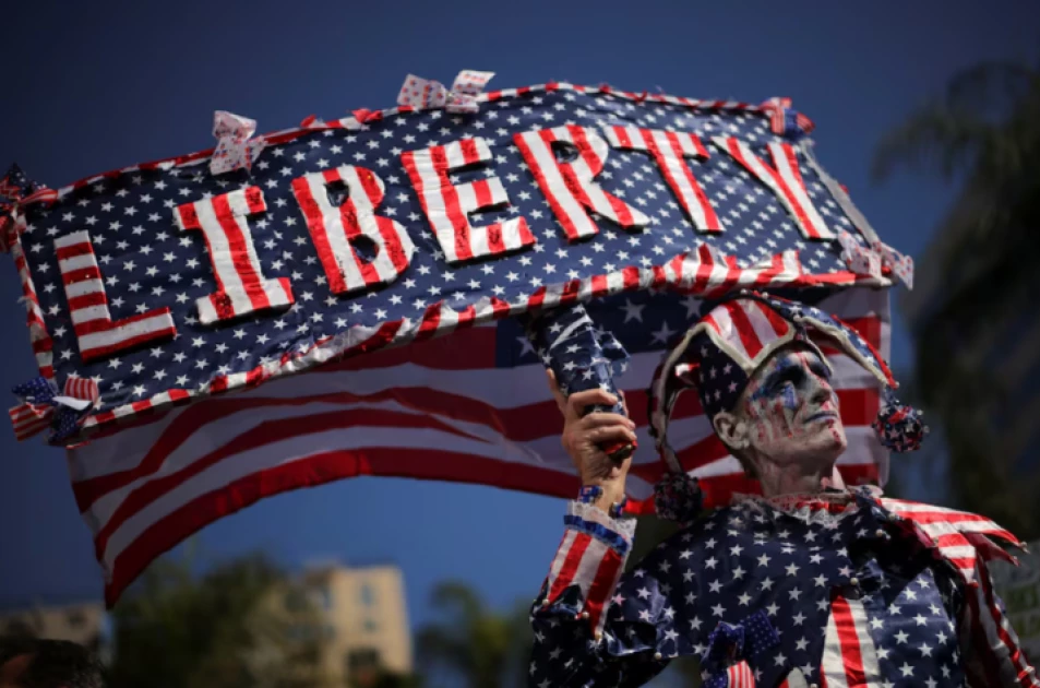 Anti-Trump protesters gather in Washington, other US cities