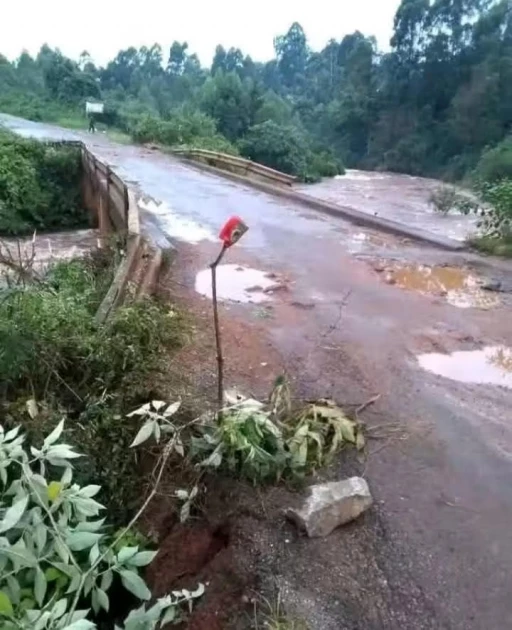 'Disaster waiting to happen': Residents raise alarm over state of Tenwek bridge 'Disaster waiting to happen': Residents raise alarm over state of Tenwek bridge