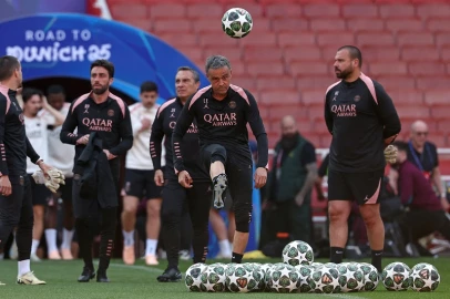 PSG request to move league match before Liverpool tie