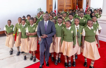 Ruto offers scholarship to 200 needy students in Nairobi