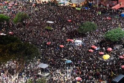 'Two million' throng Lady Gaga concert at Rio's Copacabana