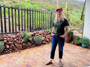 First white South Africans board plane for US under Trump refugee plan