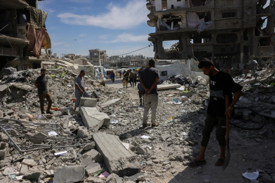 Gaza strikes kill over 100 as Hamas says aid entry 'minimum requirement' for talks