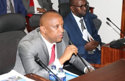 36 advisors, 31 Chief Officers: Isiolo Governor Abdi Guyo on the spot for illegal hirings