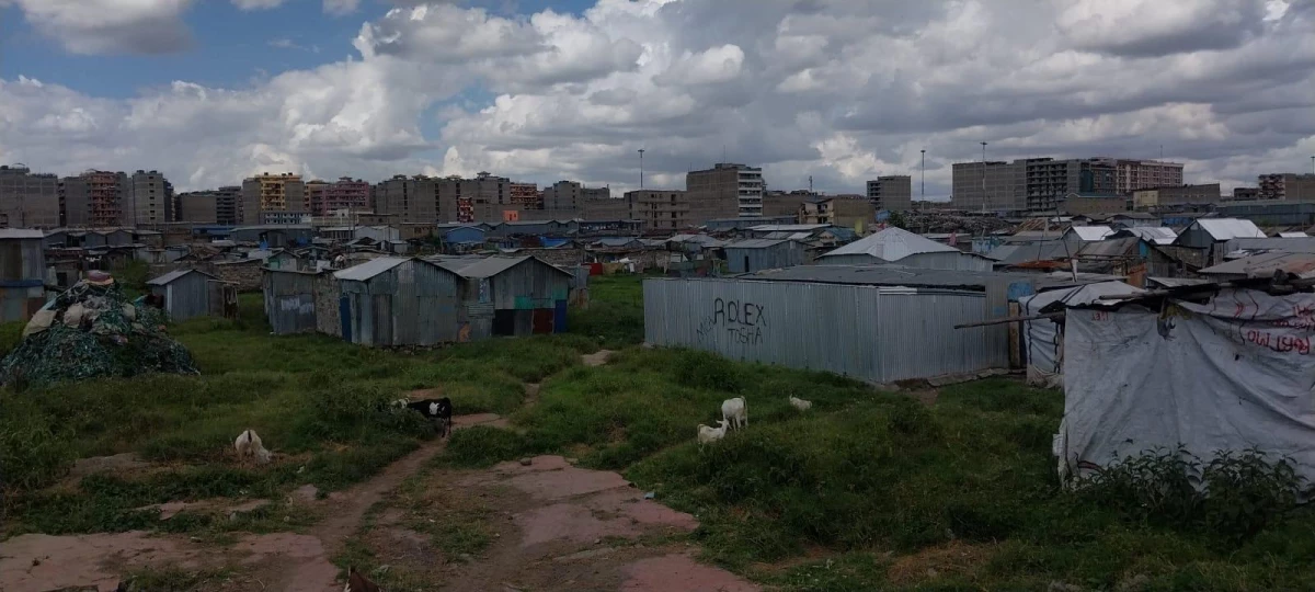 Governor Sakaja halts eviction of 10,000 Mukuru Kwa Njenga residents