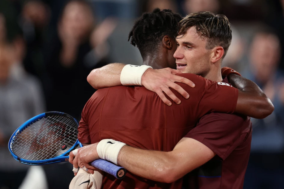 Monfils bids Melbourne farewell as Keys makes nervous start