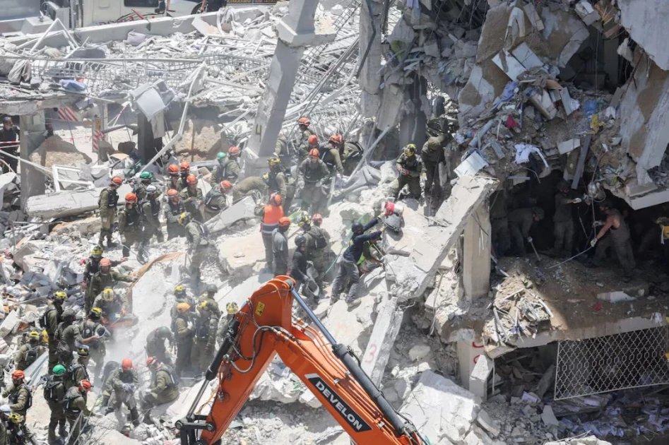 Israel and Iran bombard each other as Trump says conflict can easily end