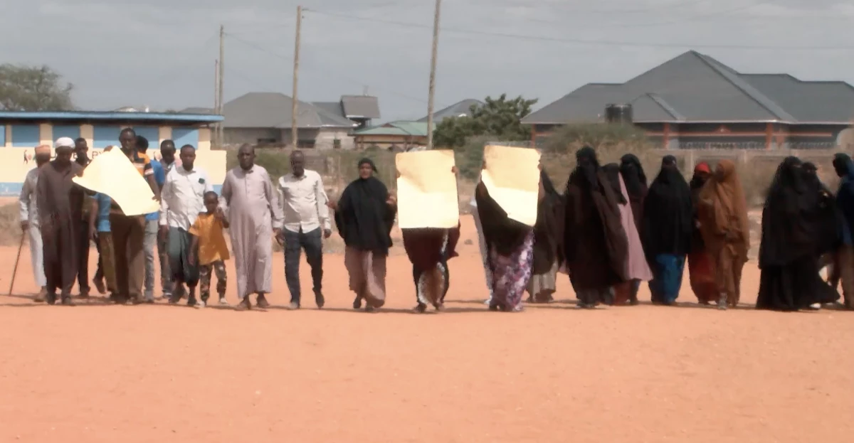 'We want electricity, or else...': Garissa residents protest over lack of power, bad roads