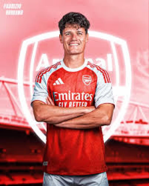 Arsenal sign midfielder Norgaard from Brentford