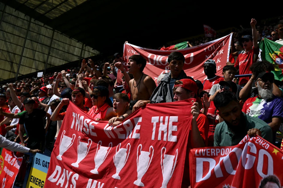 Liverpool honour 'champion' Jota in return to action at Preston