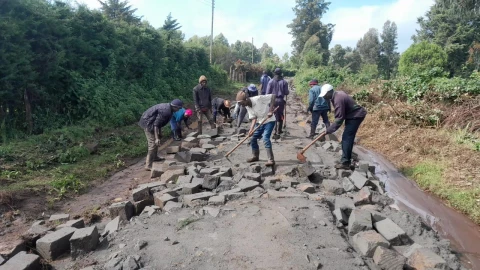 Residents protest poor road repair by contractor in Nyandarua  