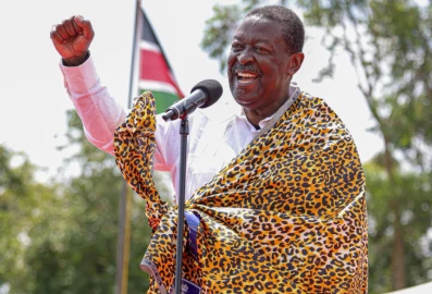 Mudavadi leads Western Kenya delegation to condole with Raila’s family 