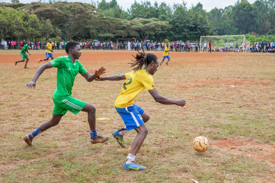 16 teams fight out to get to quarter finals in Governor Waiguru’s Minji Minji football tournament