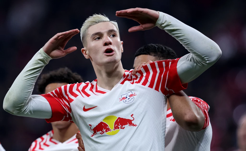 Sesko completes Manchester United's new-look forward line-up