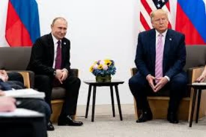 Trump warns of make-or-break chance with Putin as pressure mounts