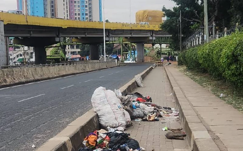 Nairobi residents raise concerns as roads are turned into littering grounds