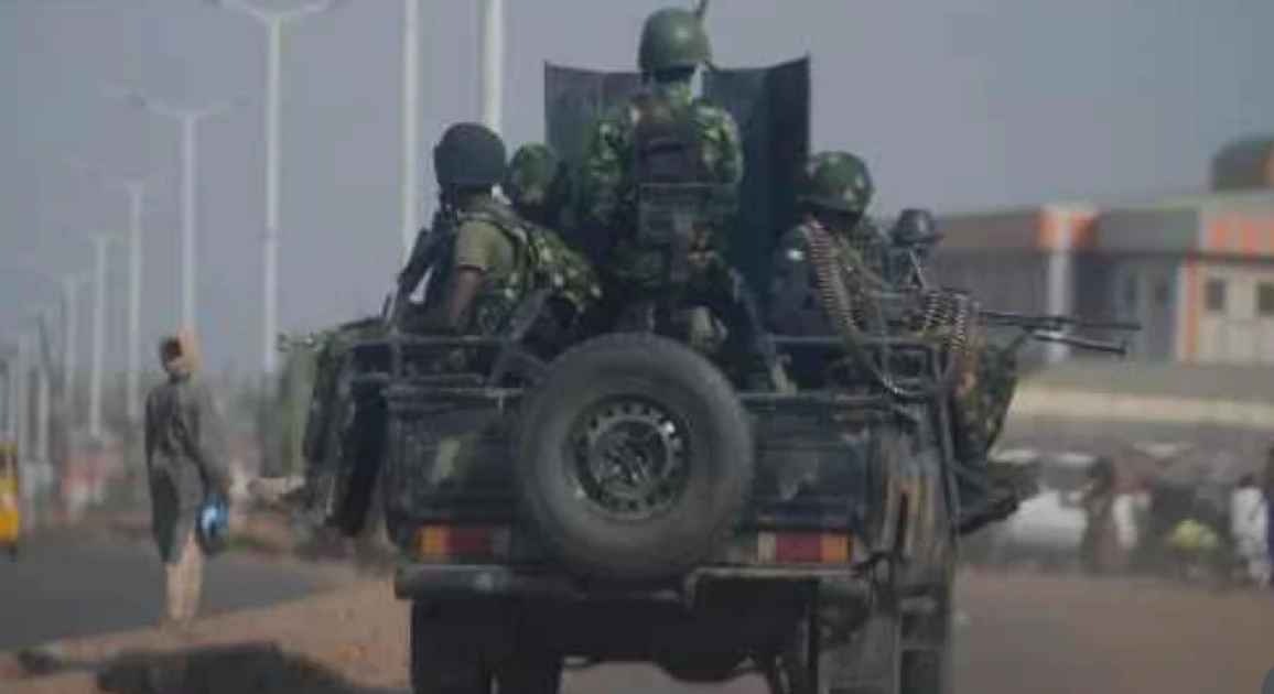 Nigeria military rescues 76 held captive in 'bandit' camp Nigeria military rescues 76 held captive in 'bandit' camp