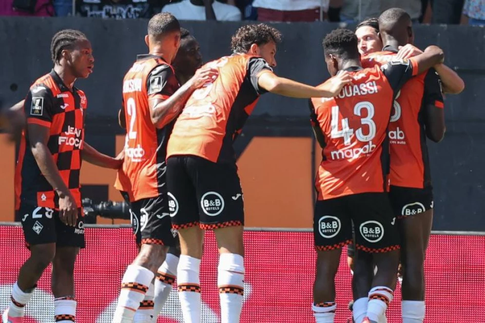 Chaotic Rennes set Ligue 1 red card record and lose 4-0 at Lorient Chaotic Rennes set Ligue 1 red card record and lose 4-0 at Lorient