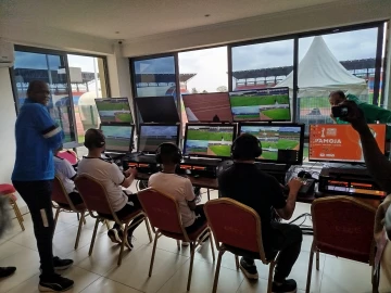 chan-caf-hosts-referees-workshop-to-demystify-var-and-modern-officiating-n368572