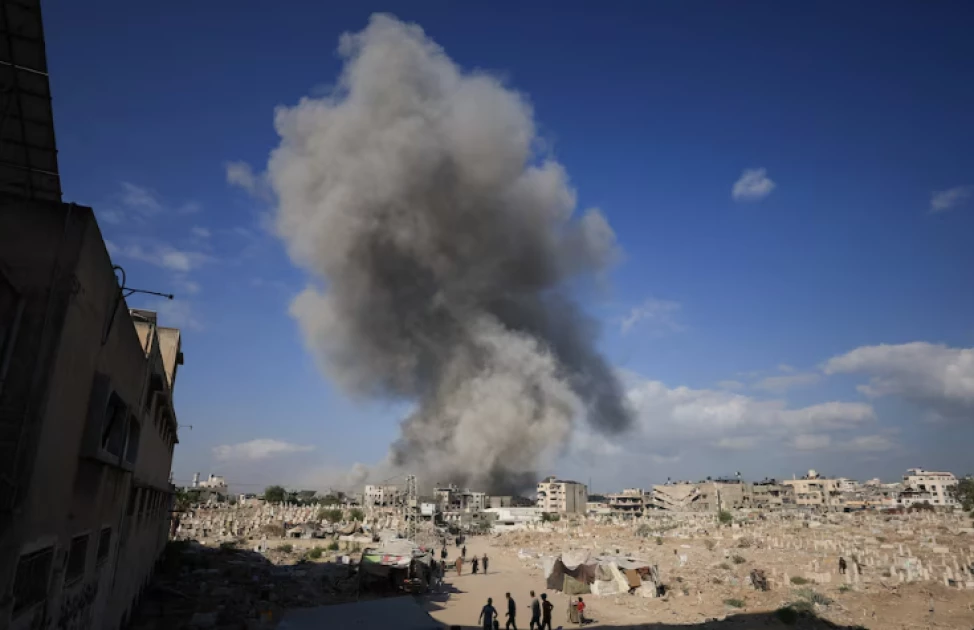 Israel steps up bombardment of Gaza City, kills 16 people around enclave, medics say Israel steps up bombardment of Gaza City, kills 16 people around enclave, medics say