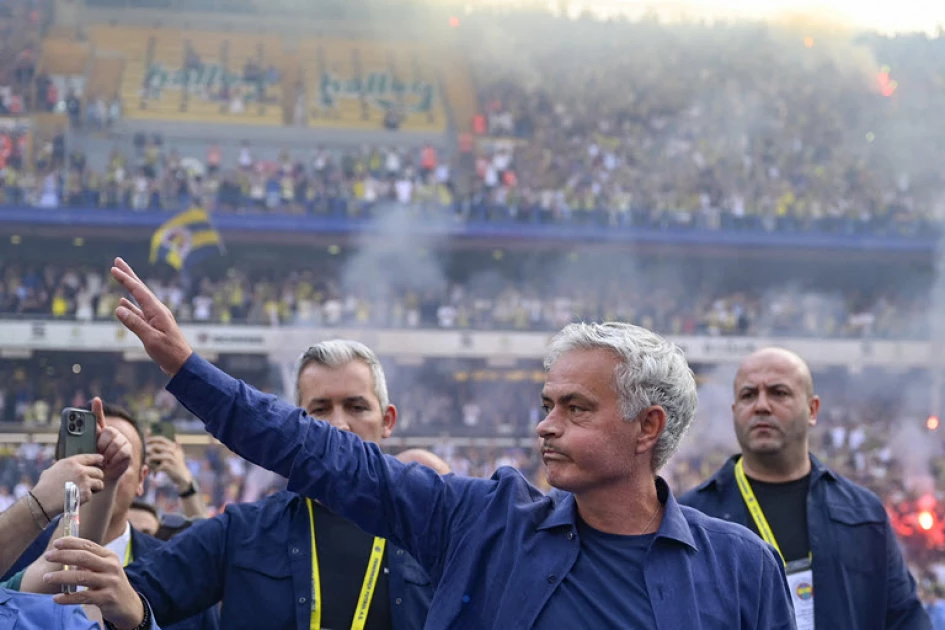 Mourinho sacked by Turkey's Fenerbahce Mourinho sacked by Turkey's Fenerbahce