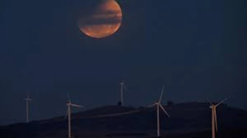 'Blood Moon' to rise during total lunar eclipse Sunday night 'Blood Moon' to rise during total lunar eclipse Sunday night