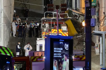 At least 15 killed in crash on Lisbon's historic cable car railway At least 15 killed in crash on Lisbon's historic cable car railway