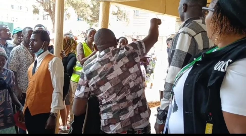 Drama at Mwea mortuary as mourners forcibly demand body in unpaid bills scuffle Drama at Mwea mortuary as mourners forcibly demand body in unpaid bills scuffle
